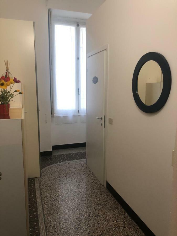 Check-Inn Rooms Genova Centro Exterior foto